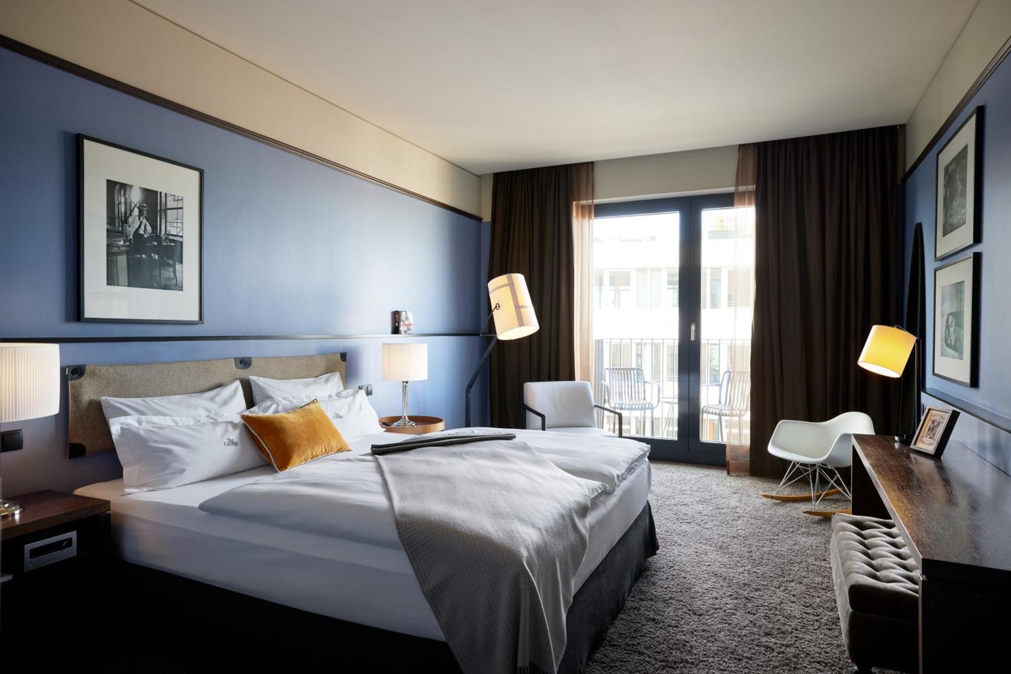 The George Hotel