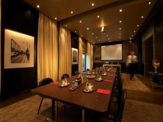 The George Hotel